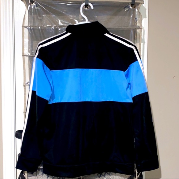 Adidas boys jacket - Picture 3 of 3